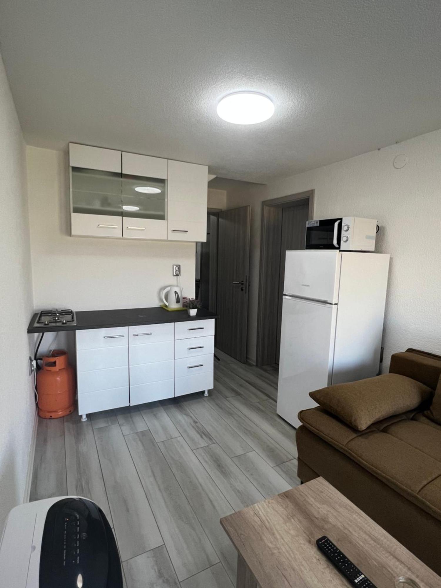 Apartments Linic Nin Extérieur photo
